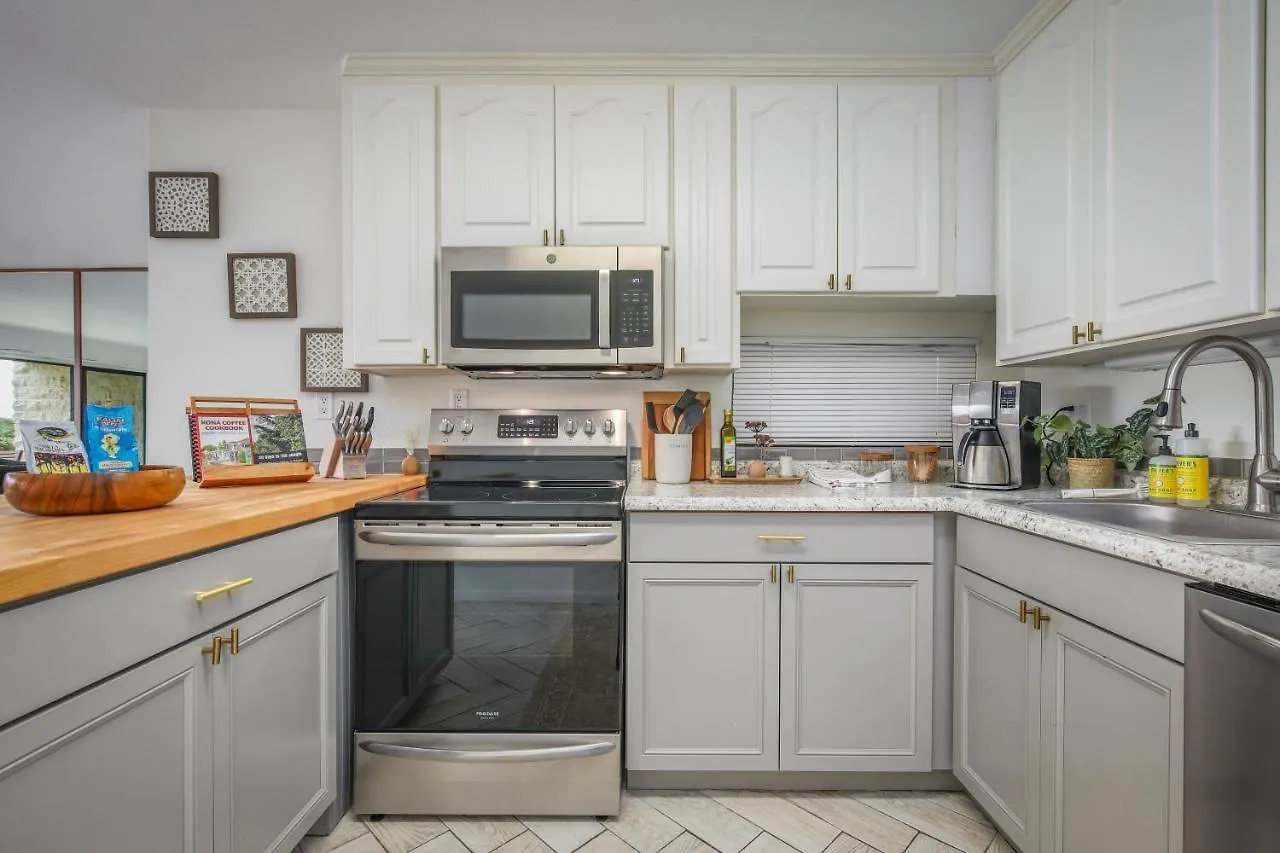Live Aloha! Quiet Tropical Oasis Apartment Kailua-Kona